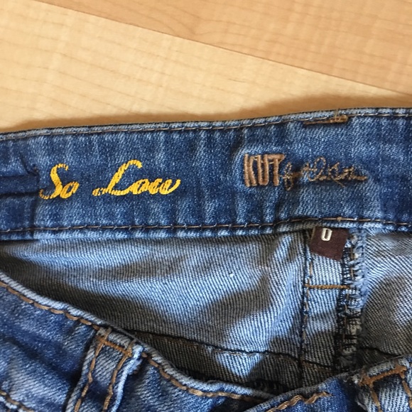 Kut from the Kloth So Low jeans - Picture 5 of 6